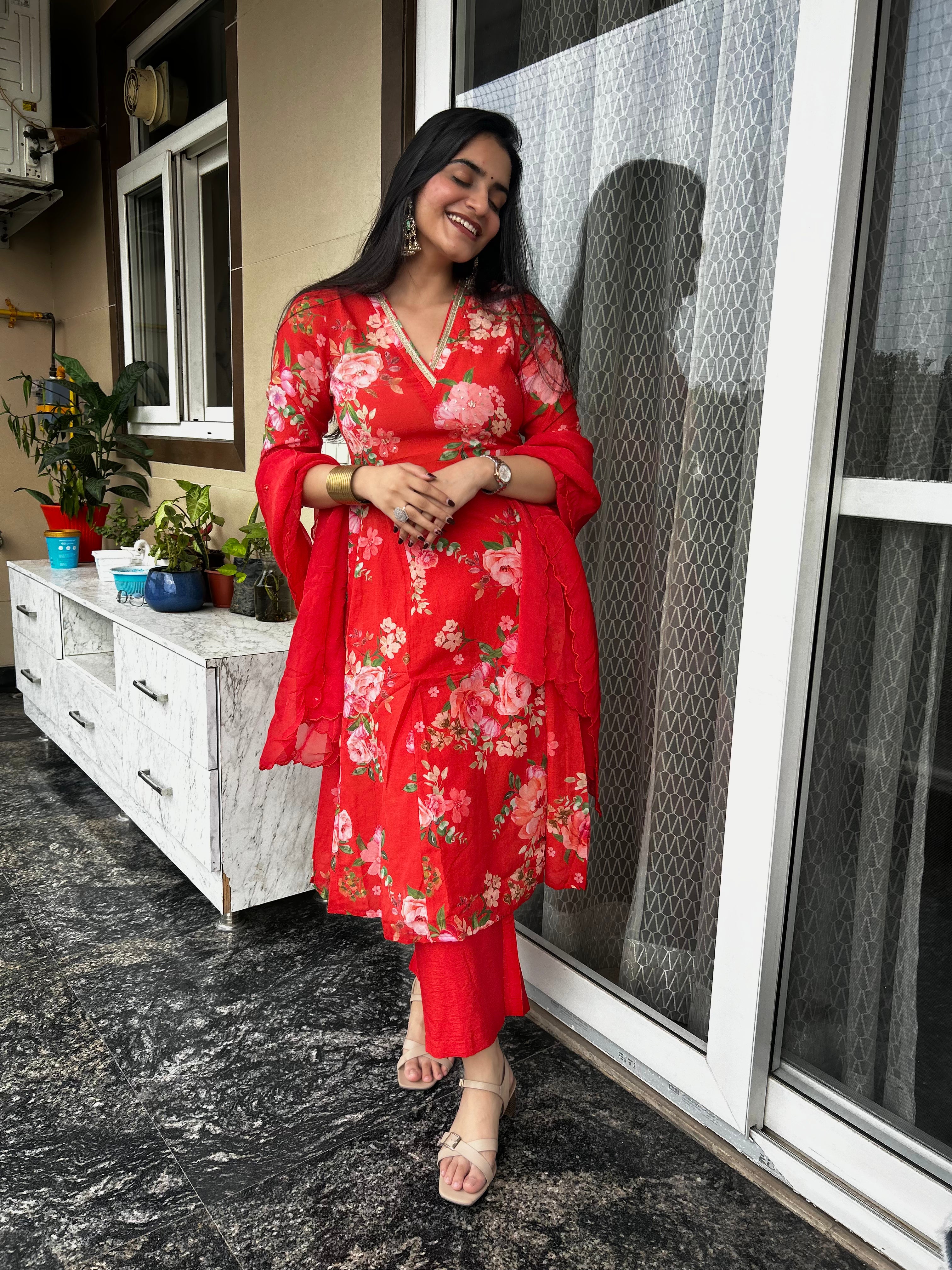 भू weave Sunset Rose Kurta Set