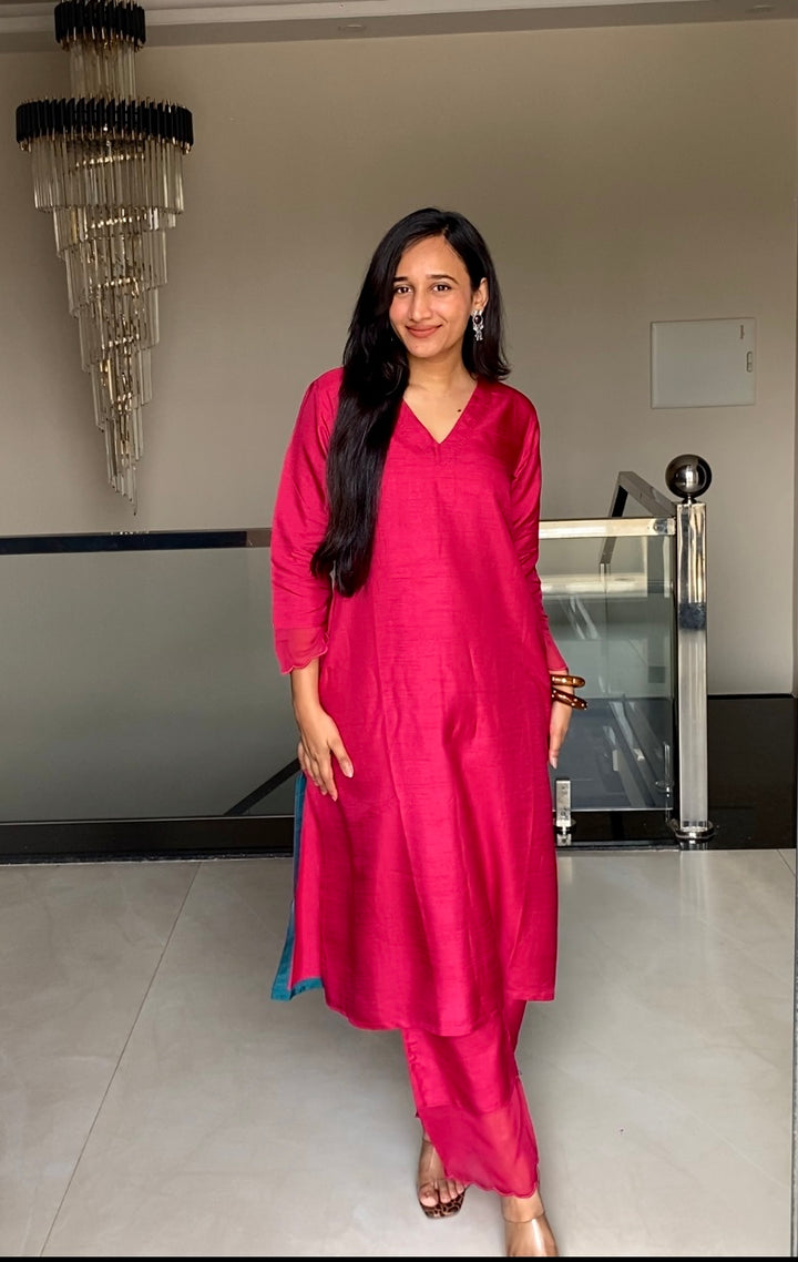 Utsav — भू weave Hot Pink Silk Kurta Pant Set for Women