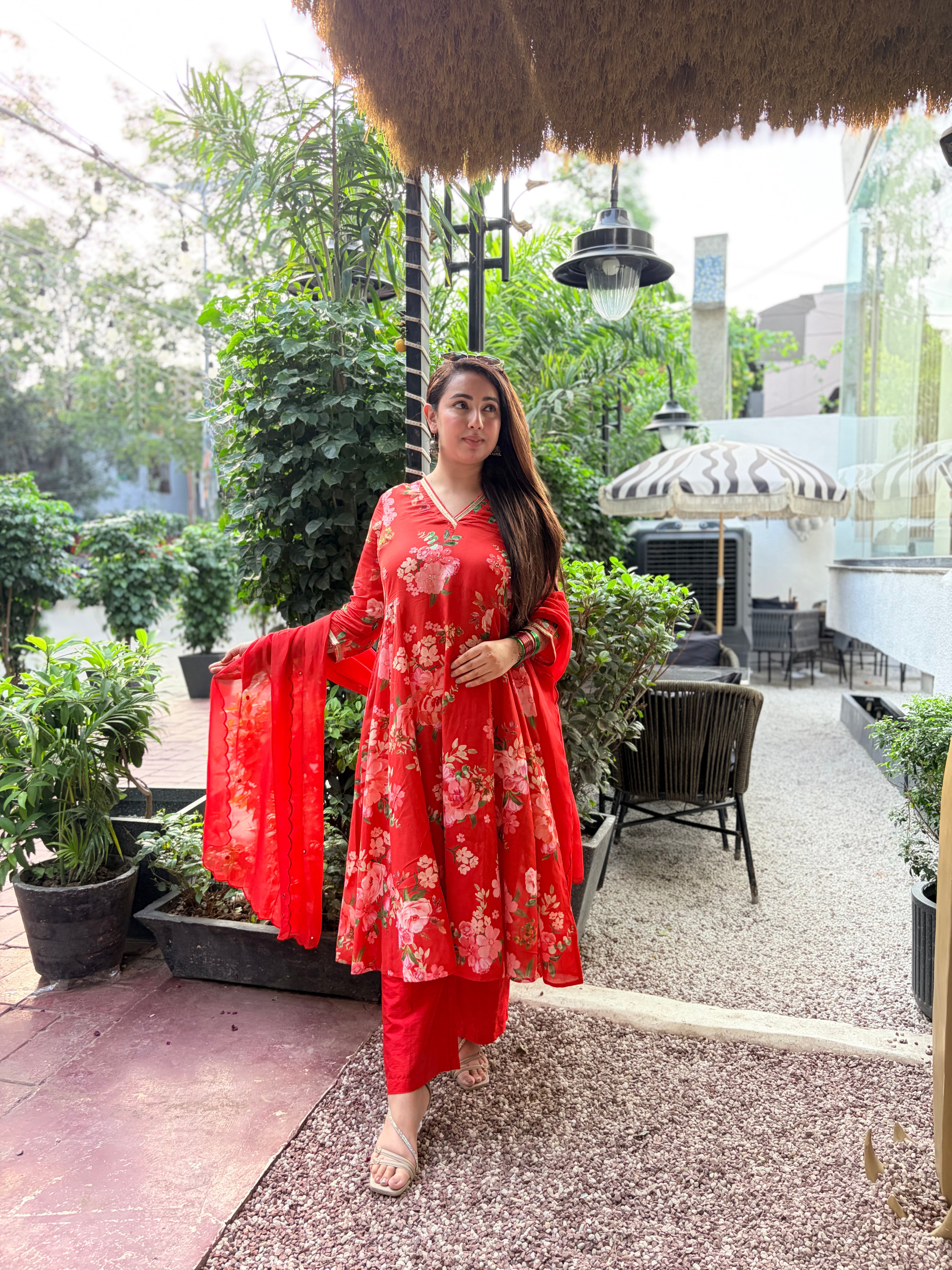 भू weave Sunset Rose Kurta Set