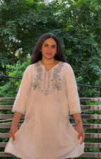 भू weave Off White Floral Embroidered Kurta Pants